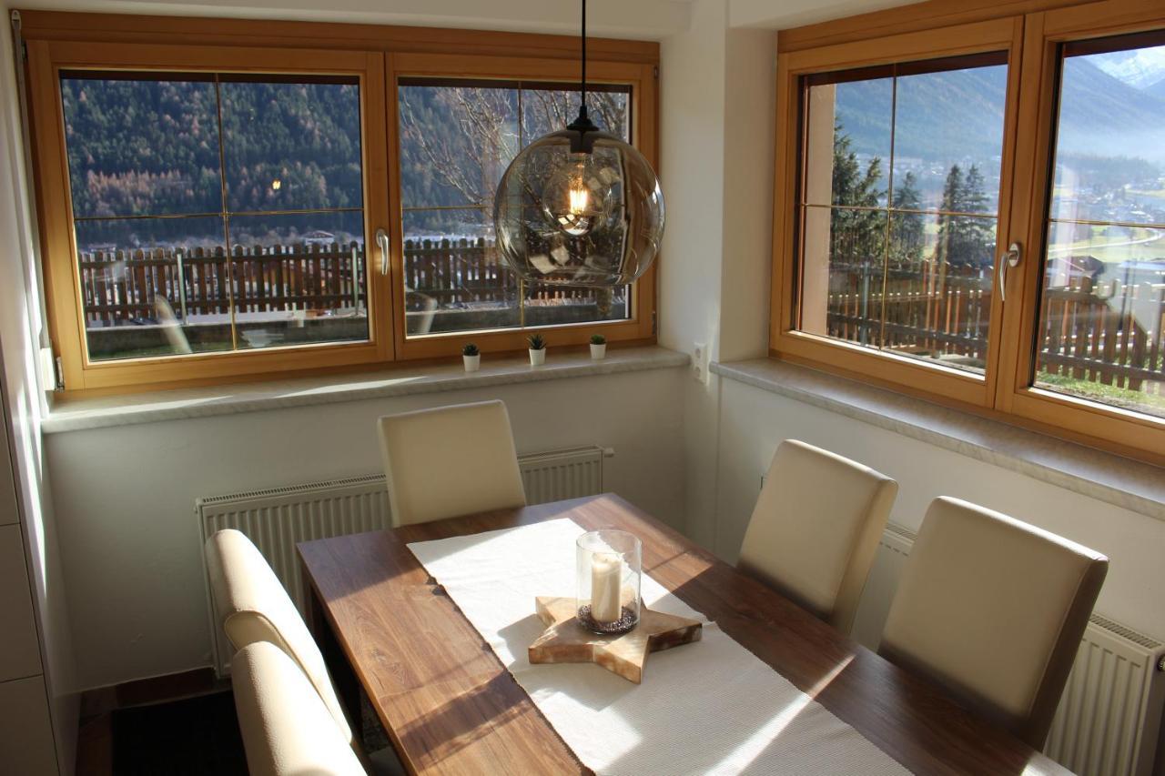Ferienwohnung Auszeit Stubai Fulpmes Exterior photo