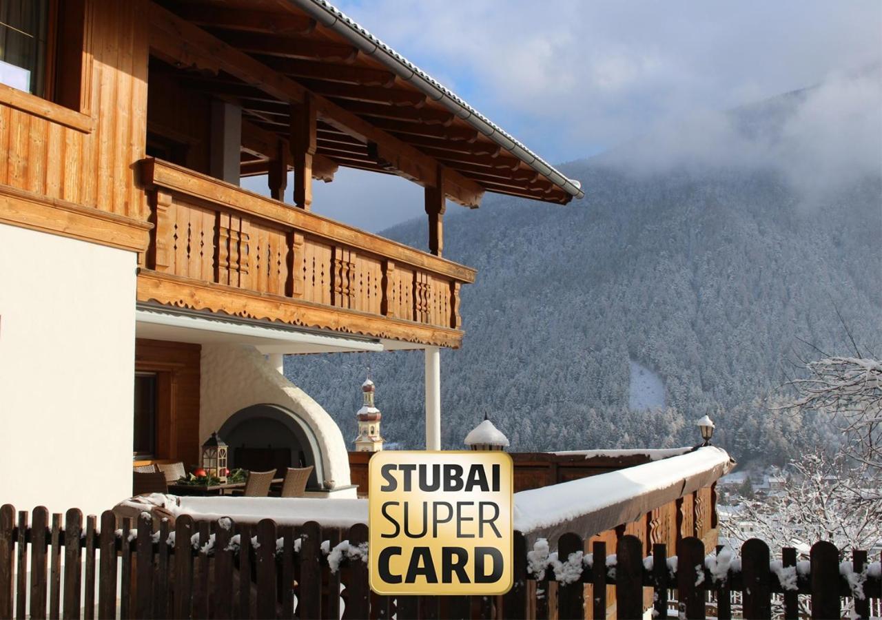 Ferienwohnung Auszeit Stubai Fulpmes Exterior photo